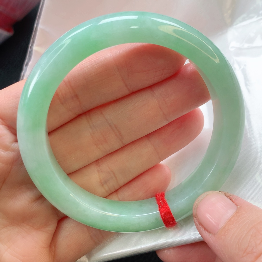 翡翠手镯未镶嵌57正