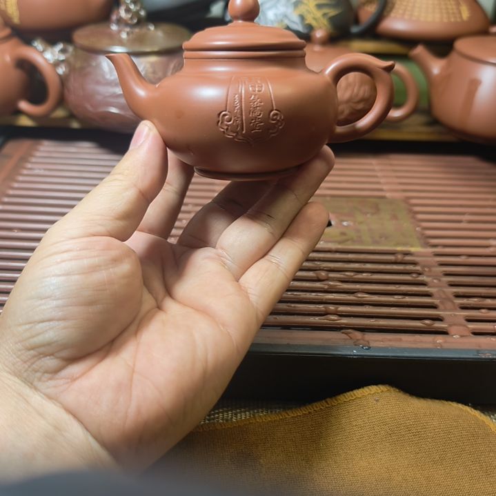 钦州坭兴陶纯手工制作小容量壶（微瑕不仔细看看不到的）