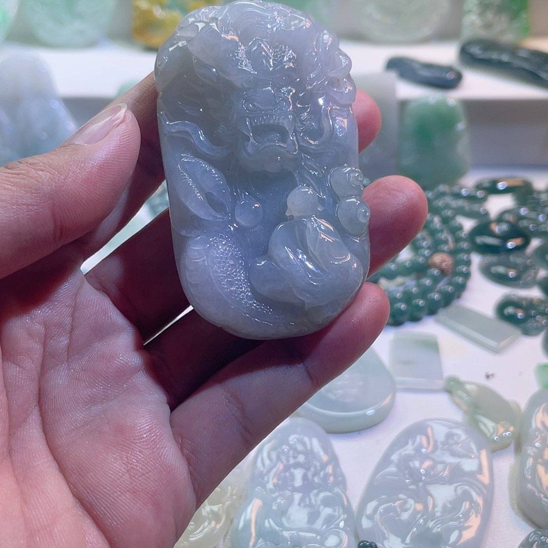 翡翠颈饰未镶嵌0**0翡翠挂件