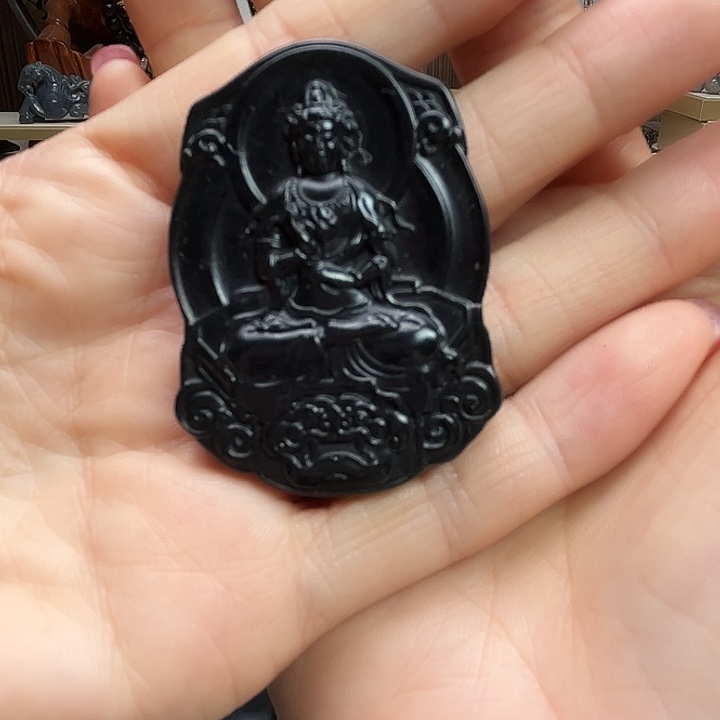 和田玉（墨玉）未镶嵌颈饰观音拍