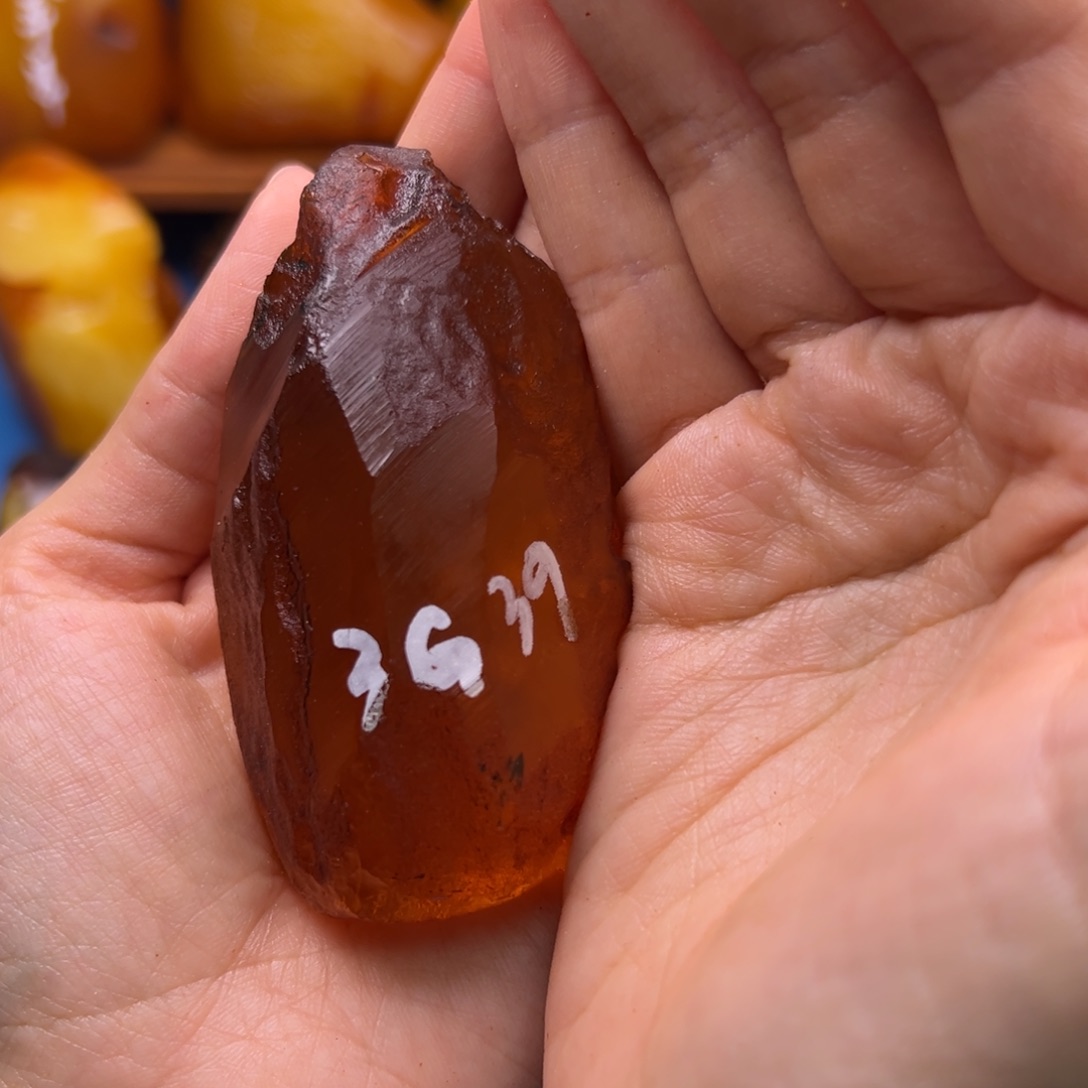 泷***鱼定制琥珀未镶嵌琥珀蜜蜡