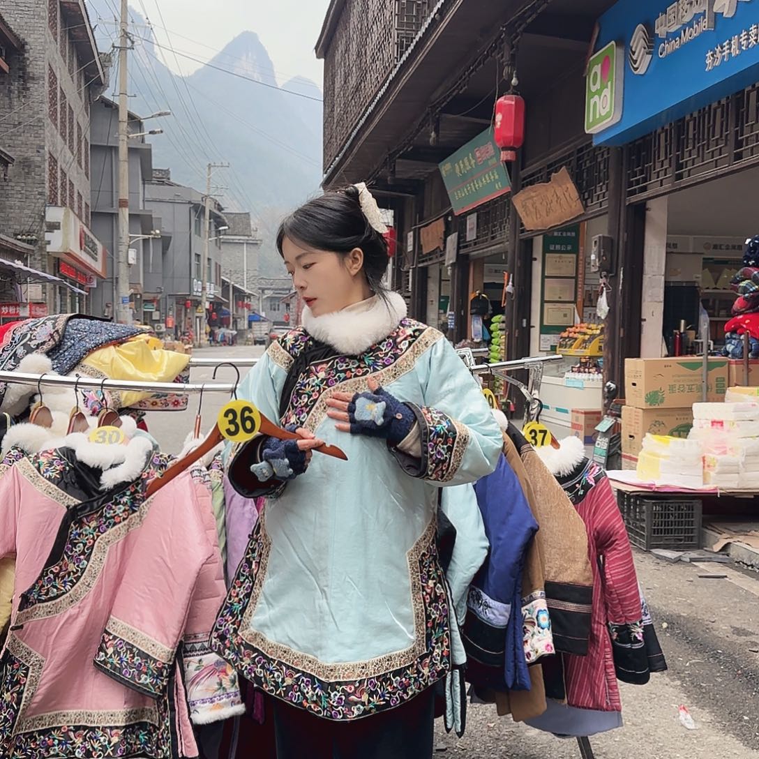 梦***方湘西苗族刺绣加厚168 115斤