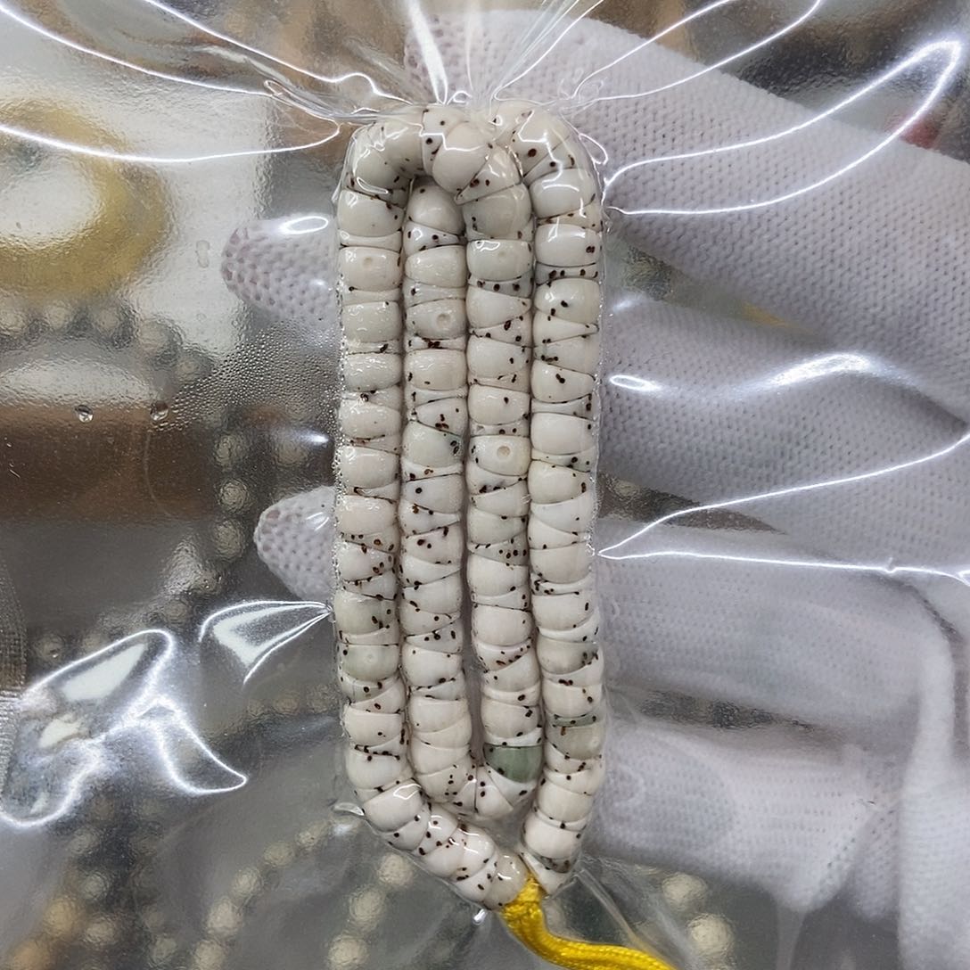 星月菩提手串6大肠瓷白