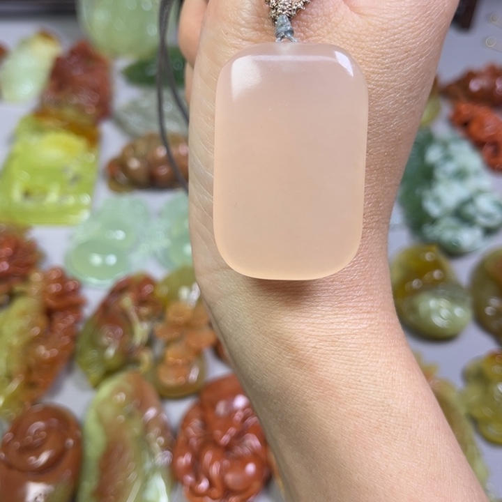 蛇纹石玉吊坠(赠链)未镶嵌