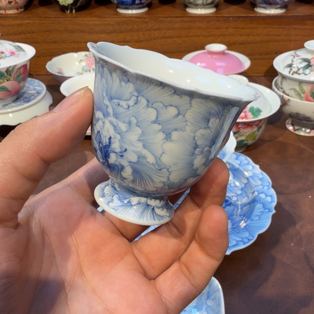 西***媒青花牡丹花品茗杯