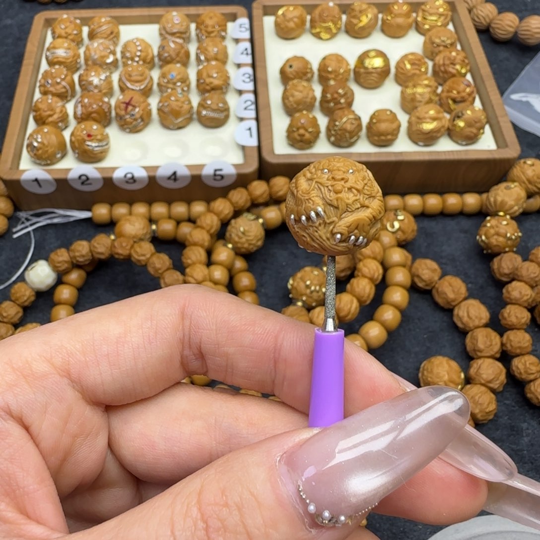 嚣***张999银貔貅单颗镶嵌