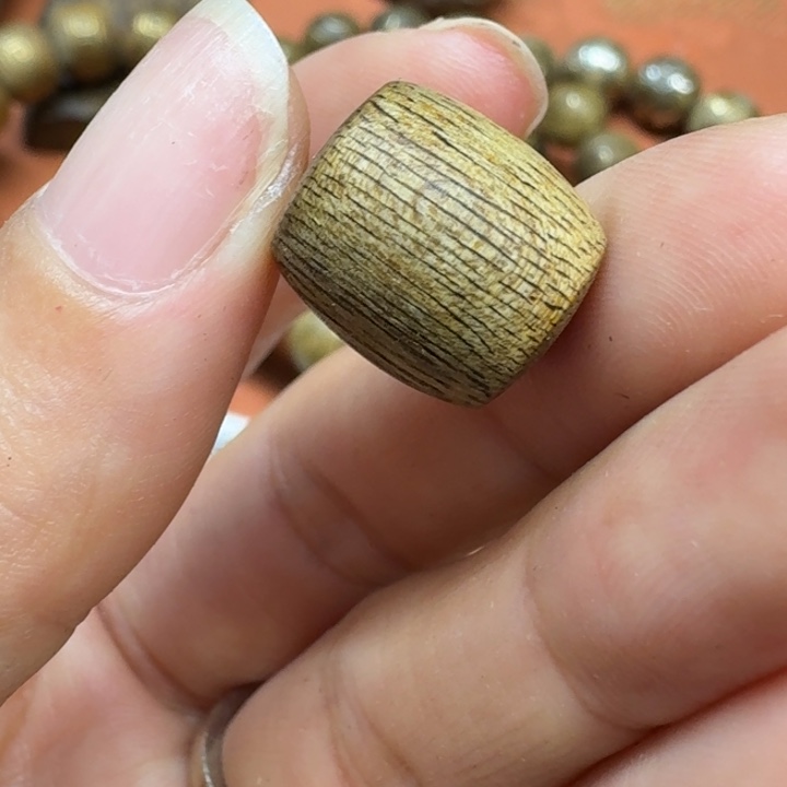 大叶紫檀（黑酸枝木类）