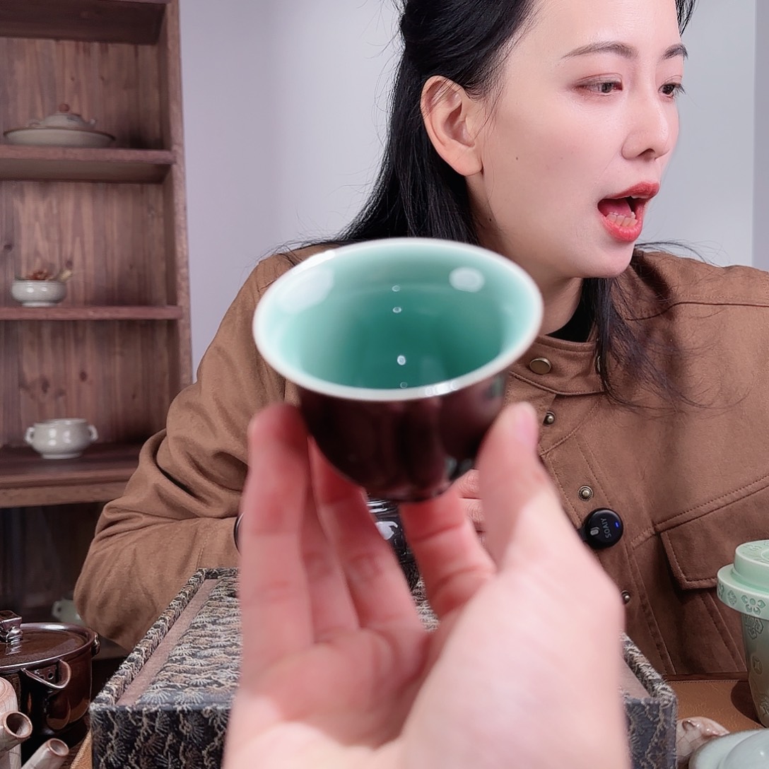 摆件瓷双色闻香杯