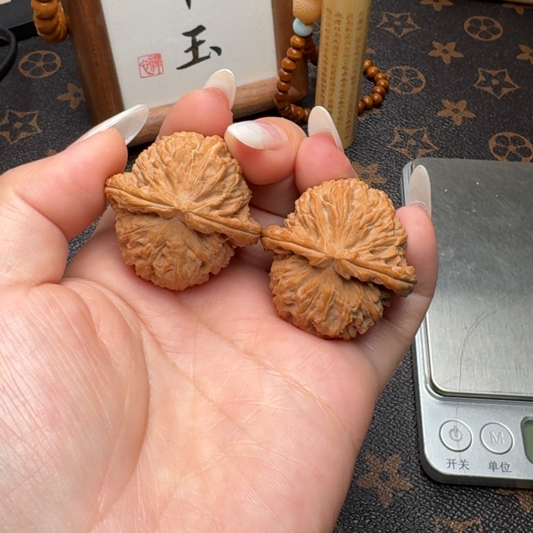 张***来把件文玩核桃36白G027