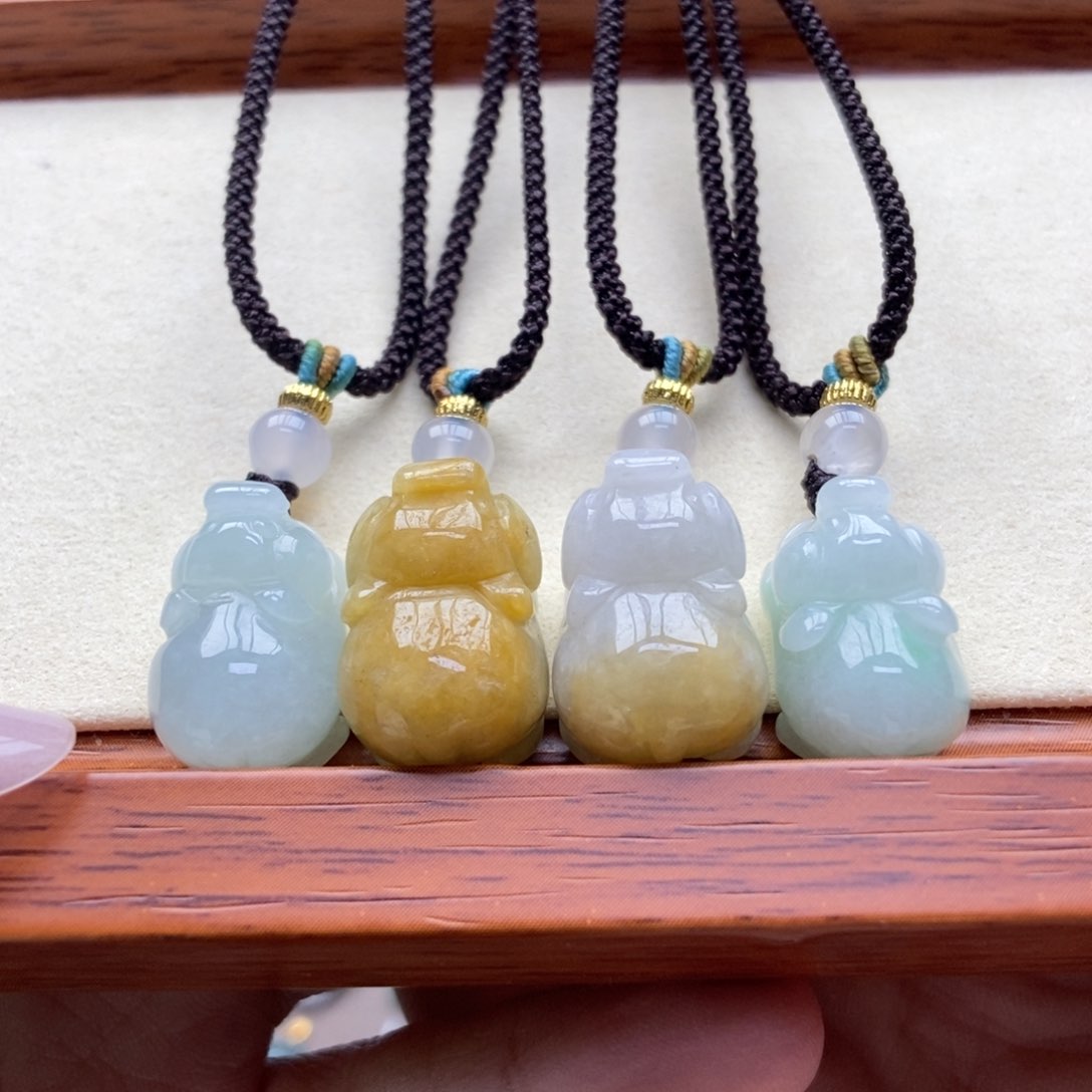 翡翠颈饰未镶嵌吊坠多样性发货发其一