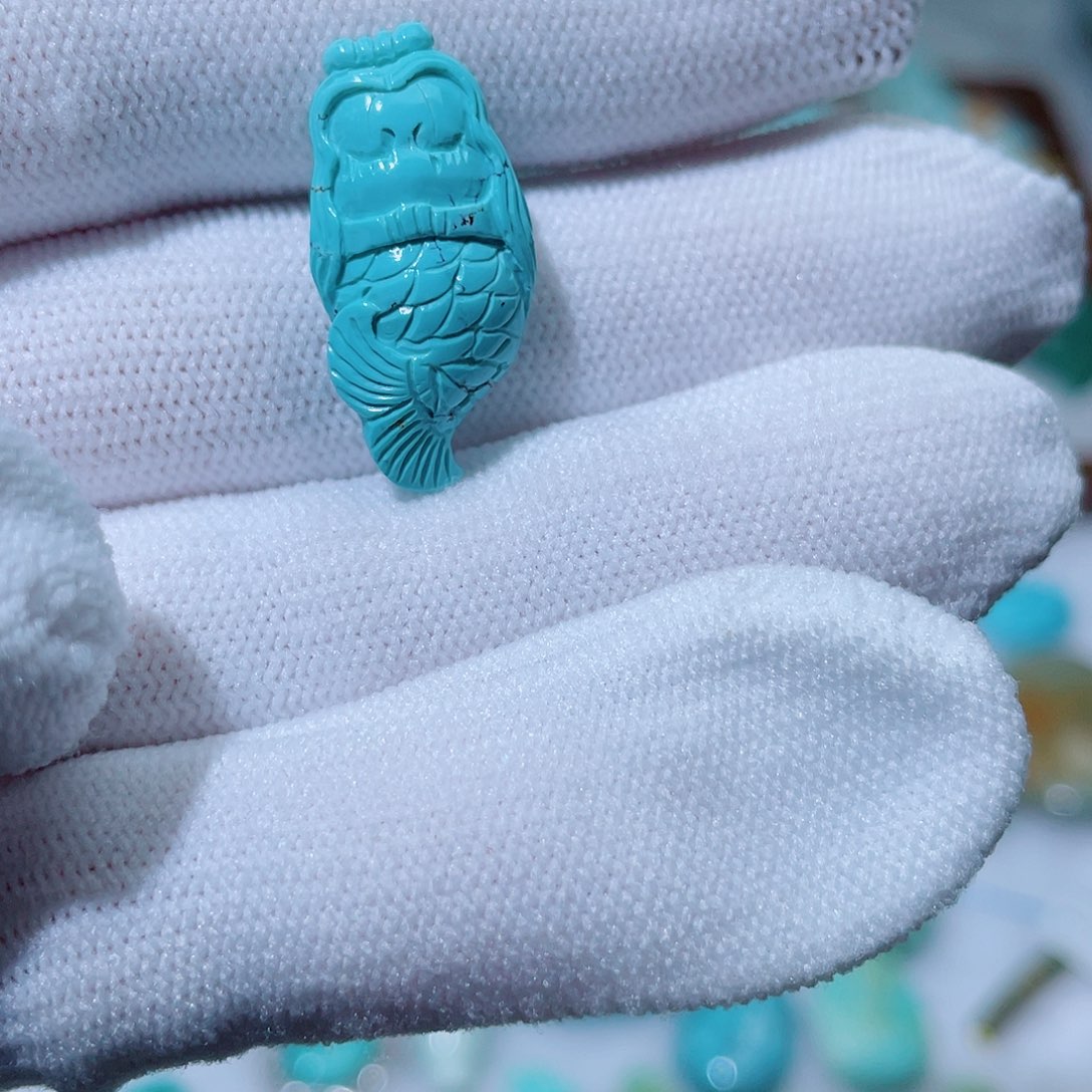 绿松石未镶嵌珠宝奇石