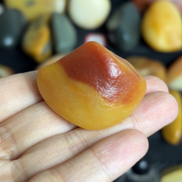 乌尔禾戈壁滩彩石