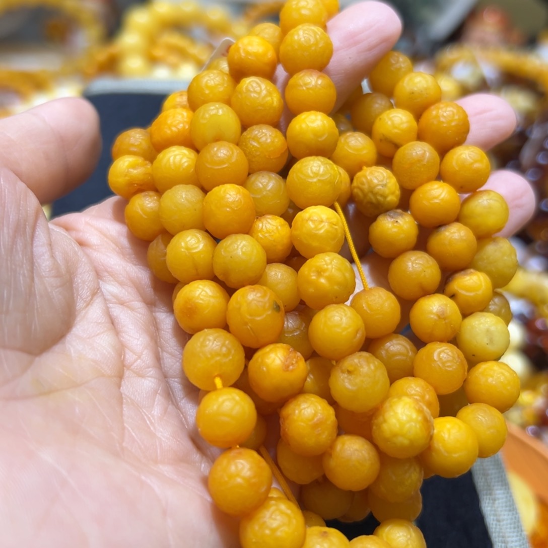 琥珀珠宝奇石未镶嵌