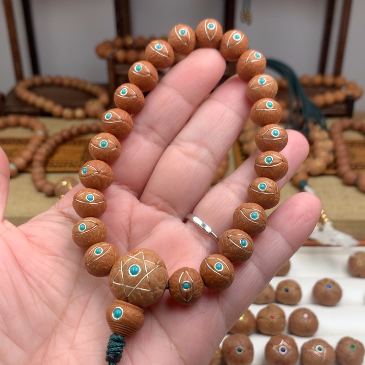 多***8吊坠凤眼菩提手串