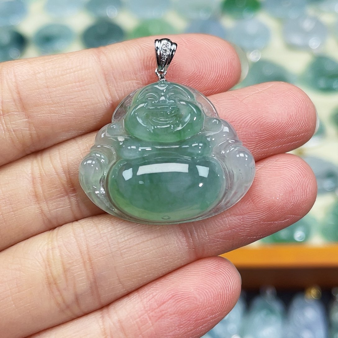 翡翠颈饰18K金镶嵌吊坠