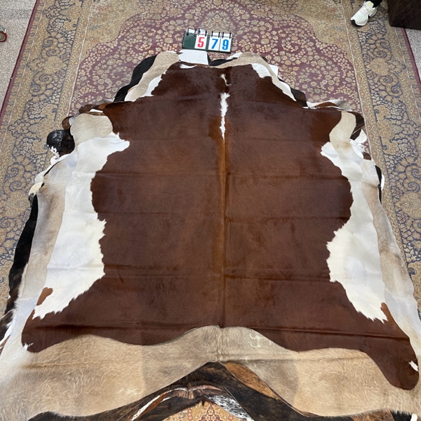 【本尼家】K579 250*195专拍牛皮地毯家用轻奢