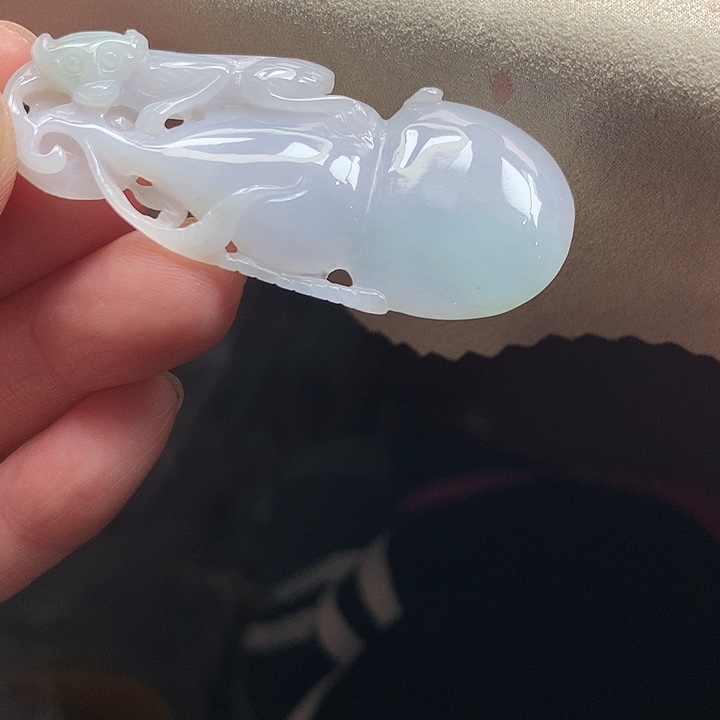 翡翠颈饰未镶嵌吊坠