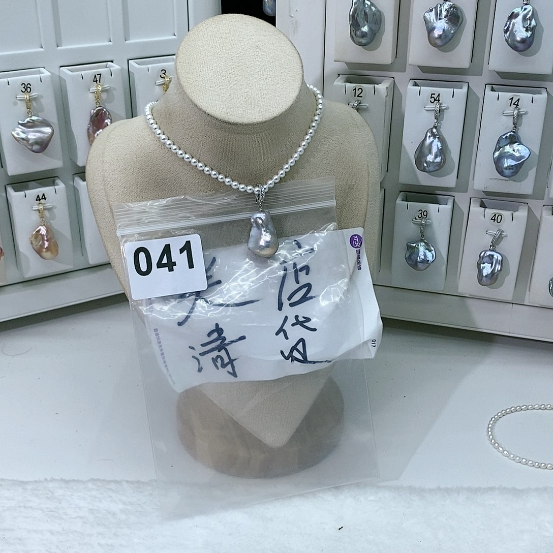 淡水珍珠颈饰合金