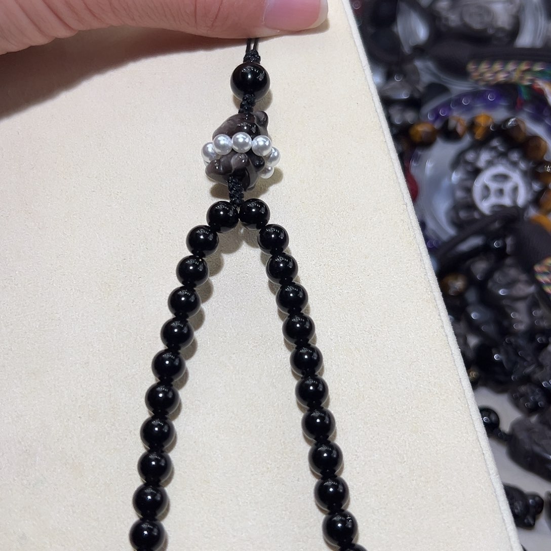 黑曜岩未镶嵌珠宝奇石