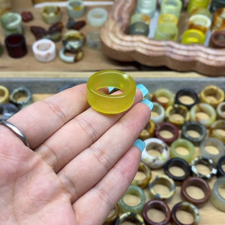 卍***卐蛇纹石玉未镶嵌戒圈