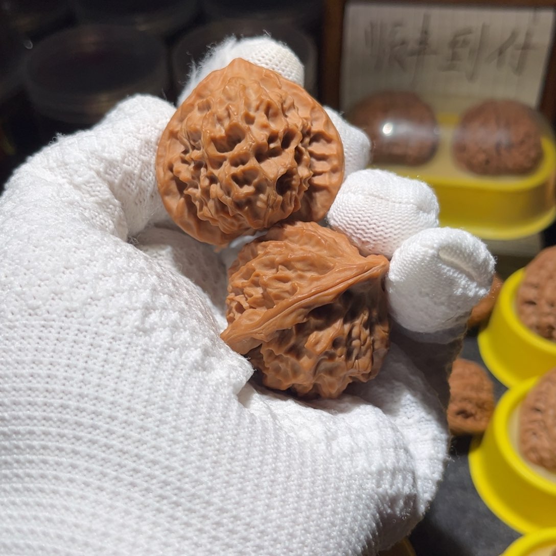 文玩核桃把件三***亮龙鳞42