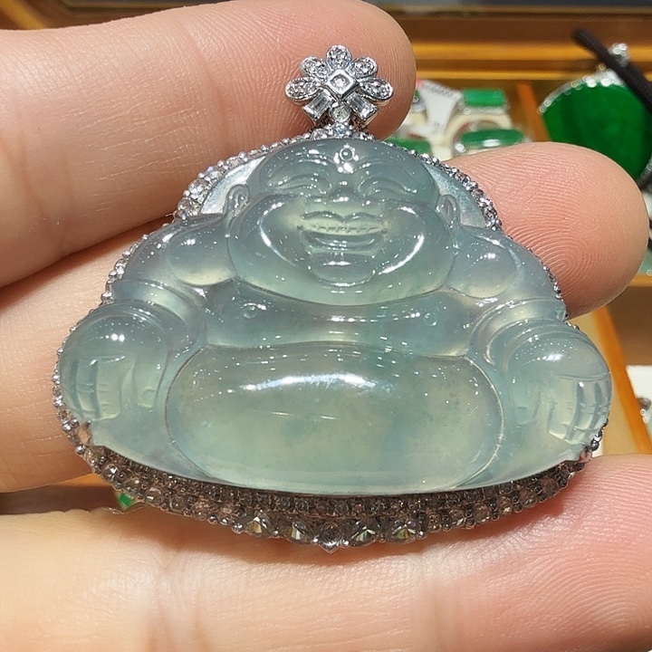 翡翠18K金镶嵌颈饰天然翡翠吊坠
