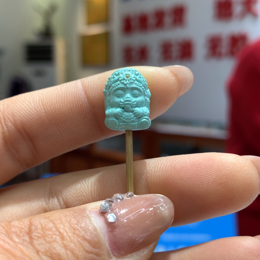 绿松石配饰未镶嵌