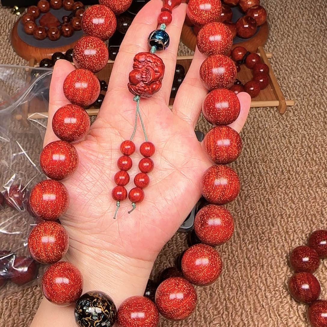 檀香紫檀（小叶紫檀）2.0手红