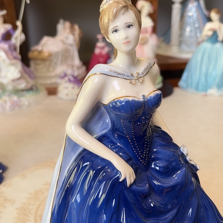 杯欧洲中古瓷器摆件