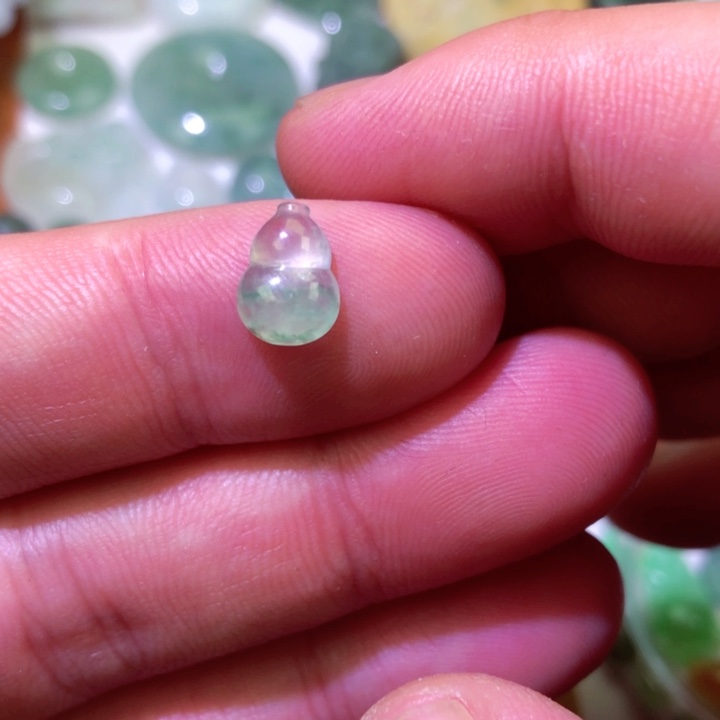 翡翠未镶嵌颈饰天然a货翡翠