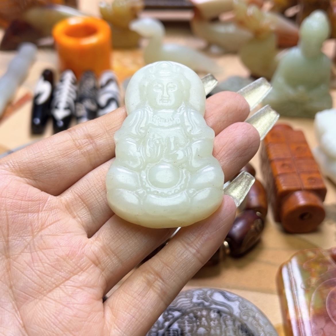 【闪购商品】蛇纹石玉颈饰未镶嵌