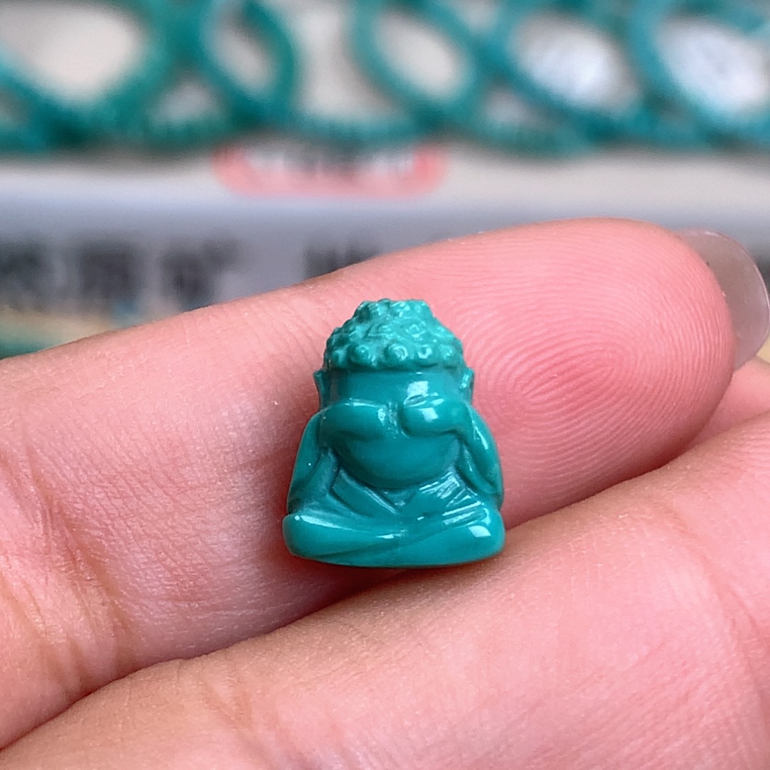 绿松石未镶嵌雕刻