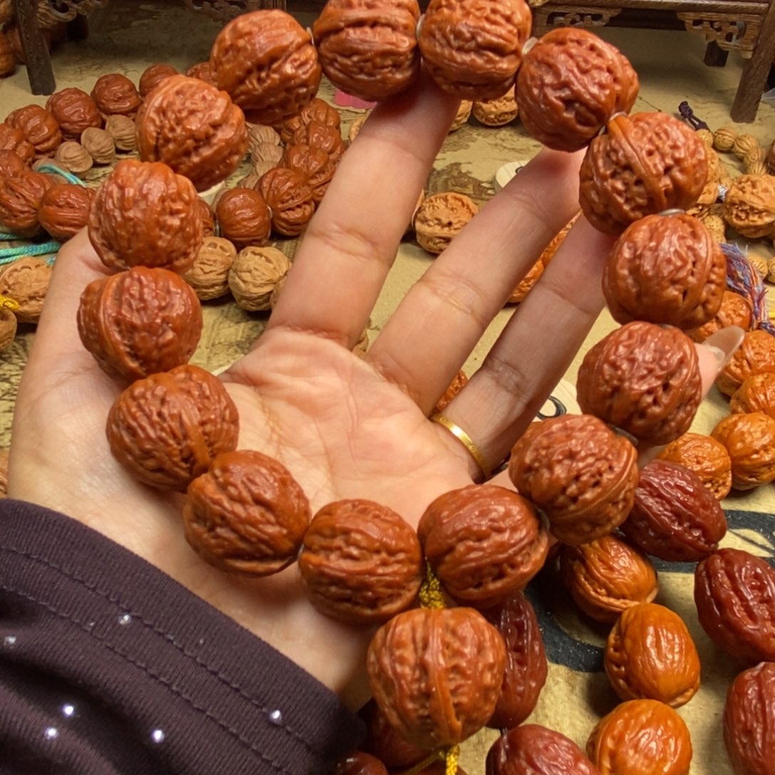 文玩核桃吊坠元宝手持文玩核桃