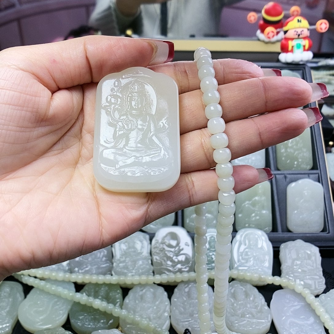 和田玉颈饰未镶嵌柠**蔡