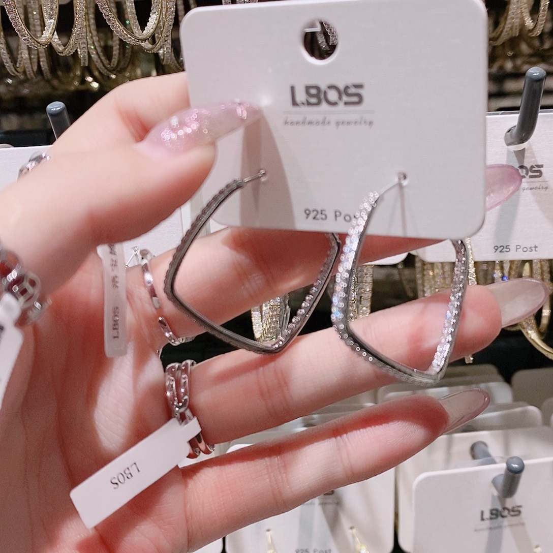 锆石铜合金合金银色