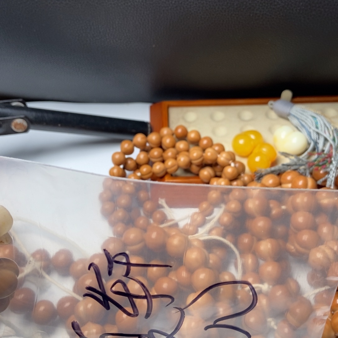 吊坠猴头核桃夏****?