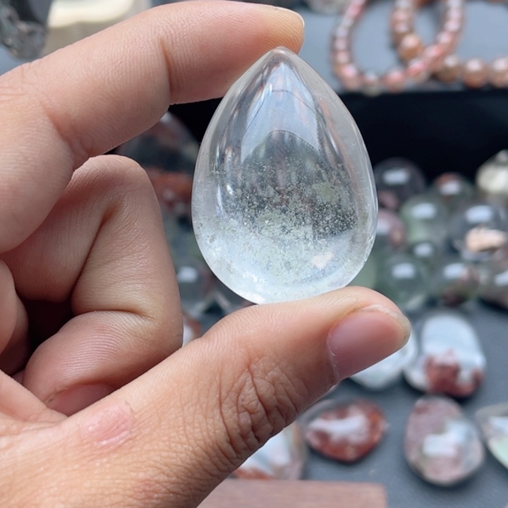 未镶嵌吊坠(赠链)水晶