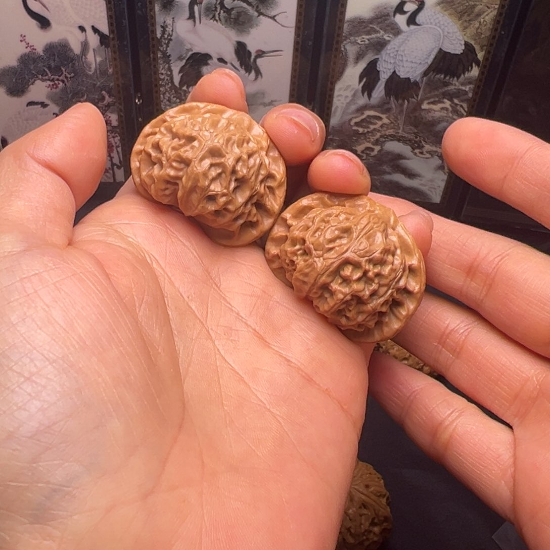 文玩核桃吊坠35宫灯