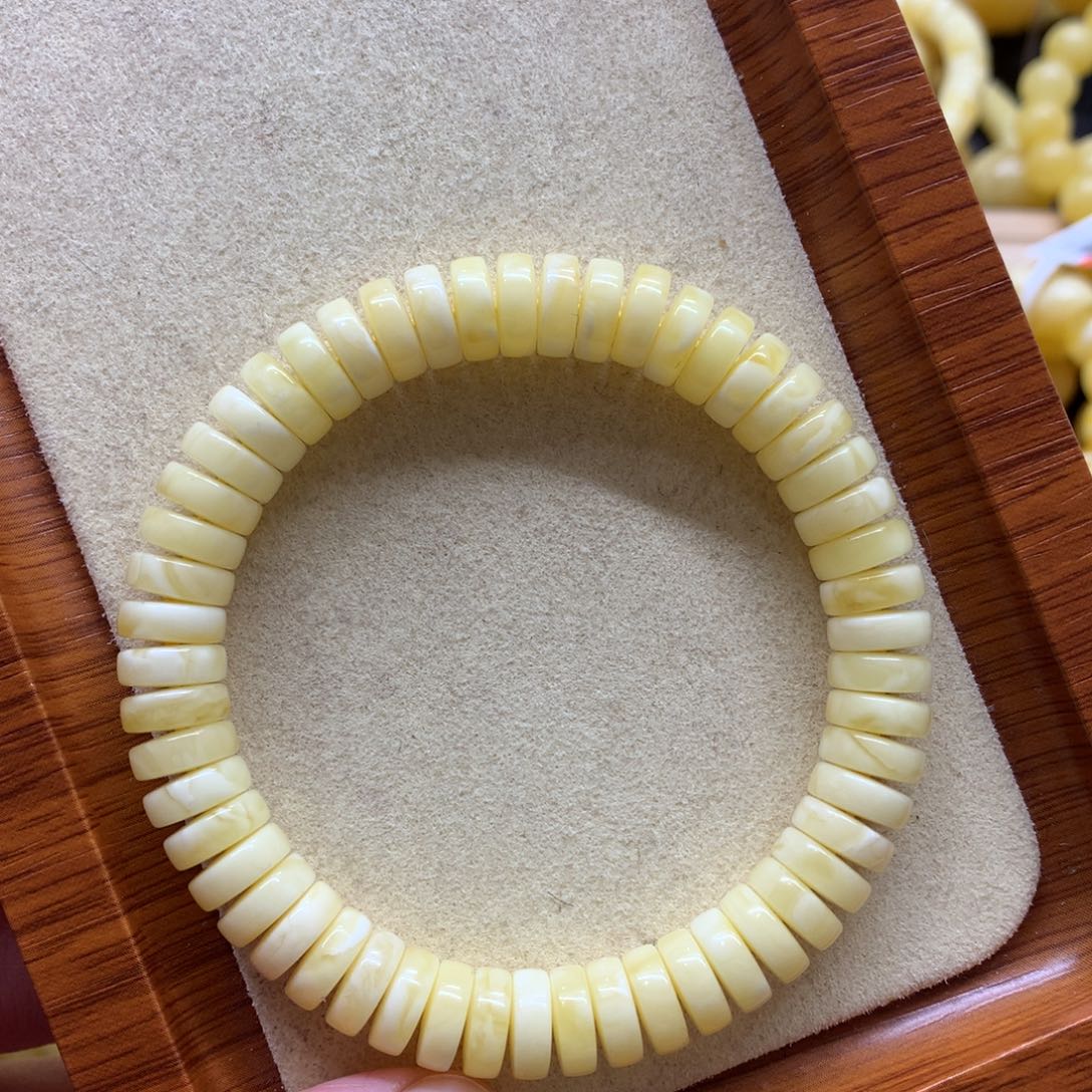 蜜蜡手链未镶嵌蜜蜡