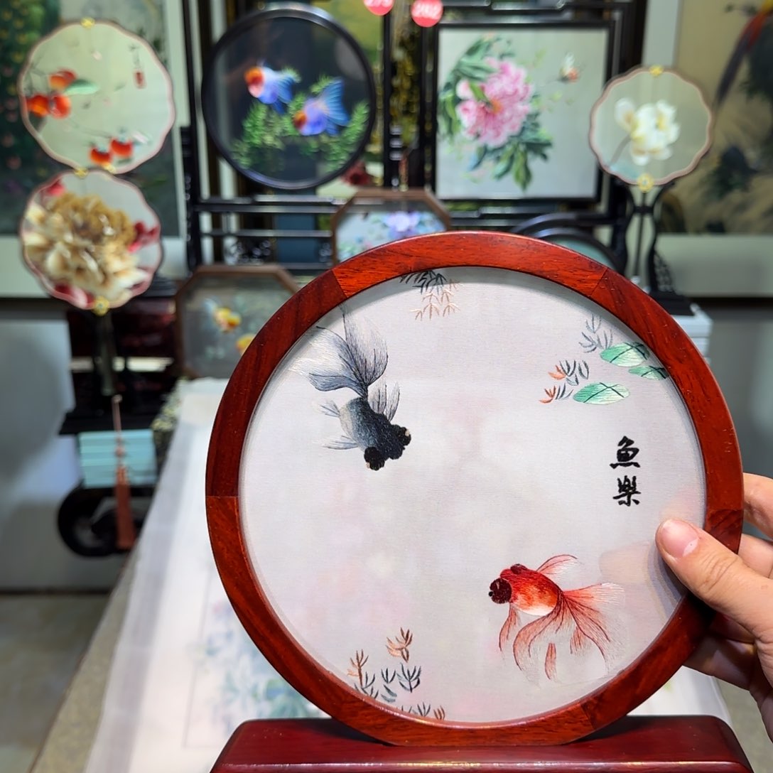 刺绣刺绣工艺精湛