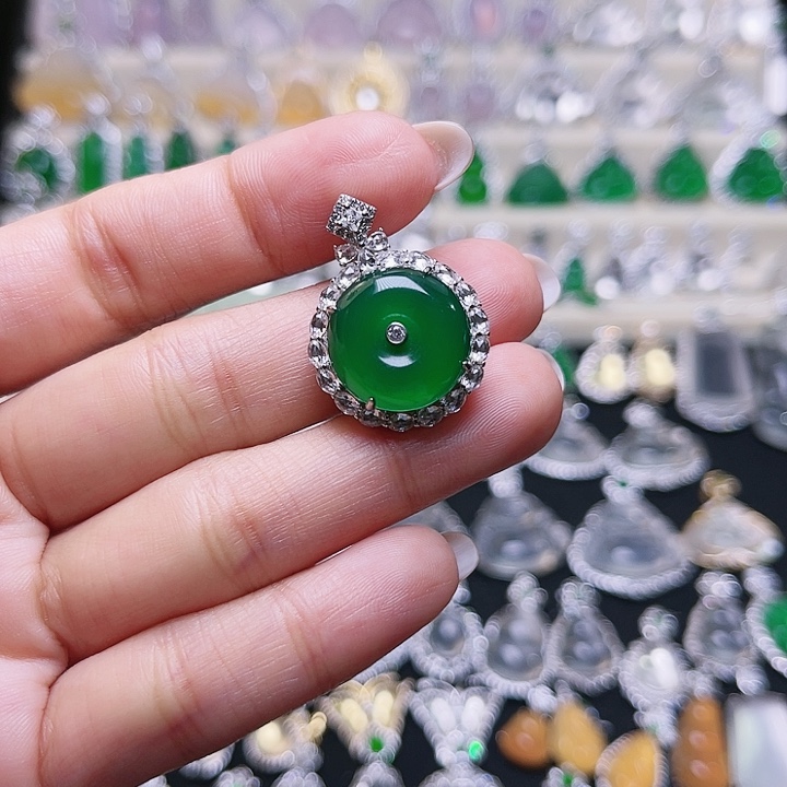 玛瑙/玉髓颈饰银S925镶嵌