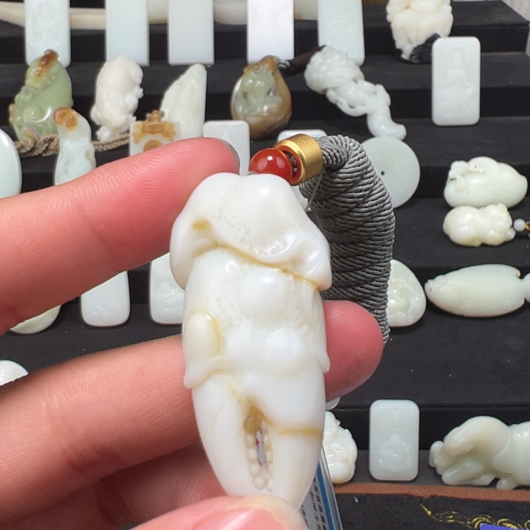 和田玉颈饰未镶嵌