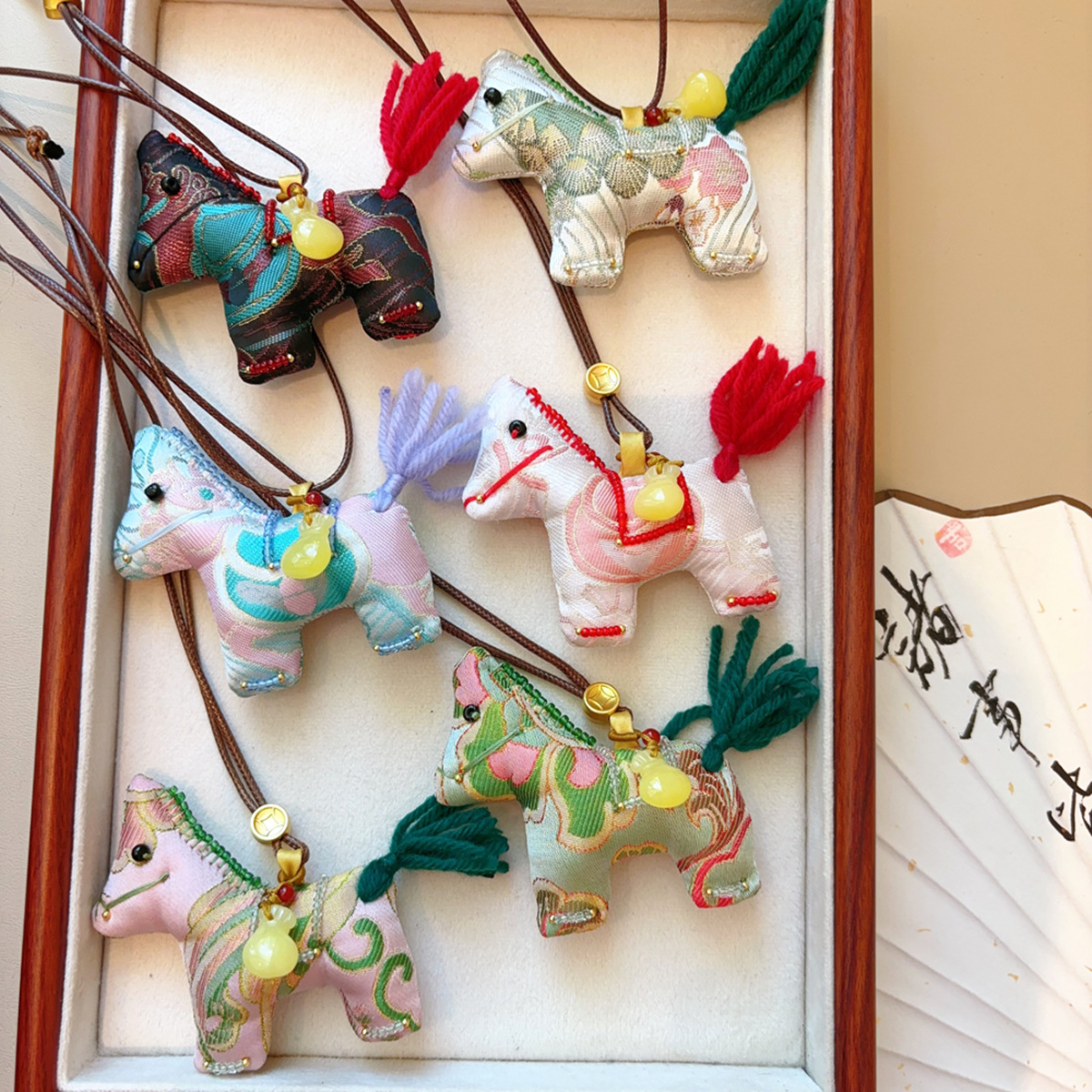 铜合金布艺项链 【马上有钱】非遗宋锦手工挂件国风宋锦小马挂件