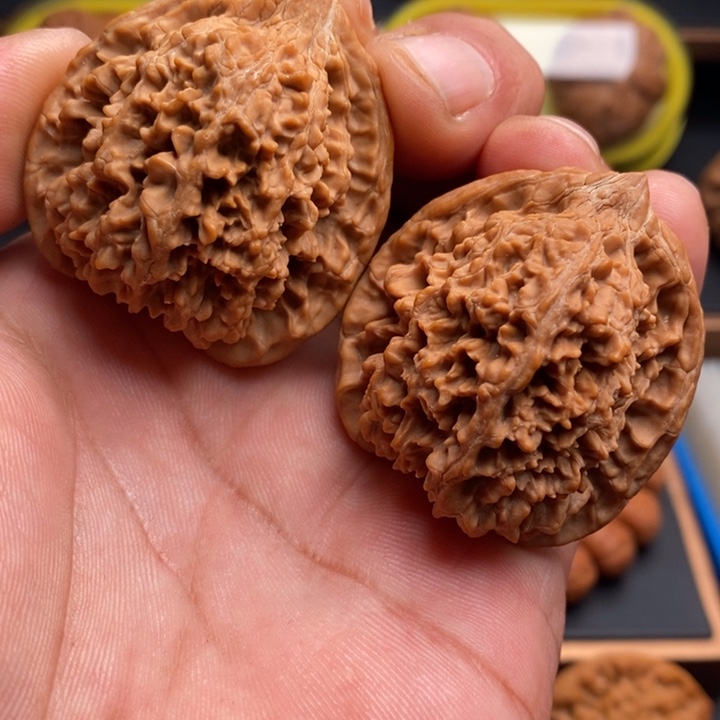 文玩核桃把件百花山