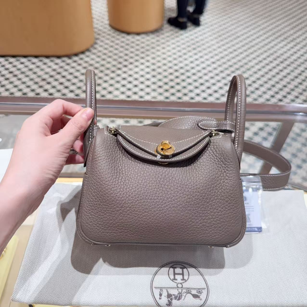 99新 Hermes/爱马仕 minilindy 大象灰金扣 Tc 皮！B 刻！