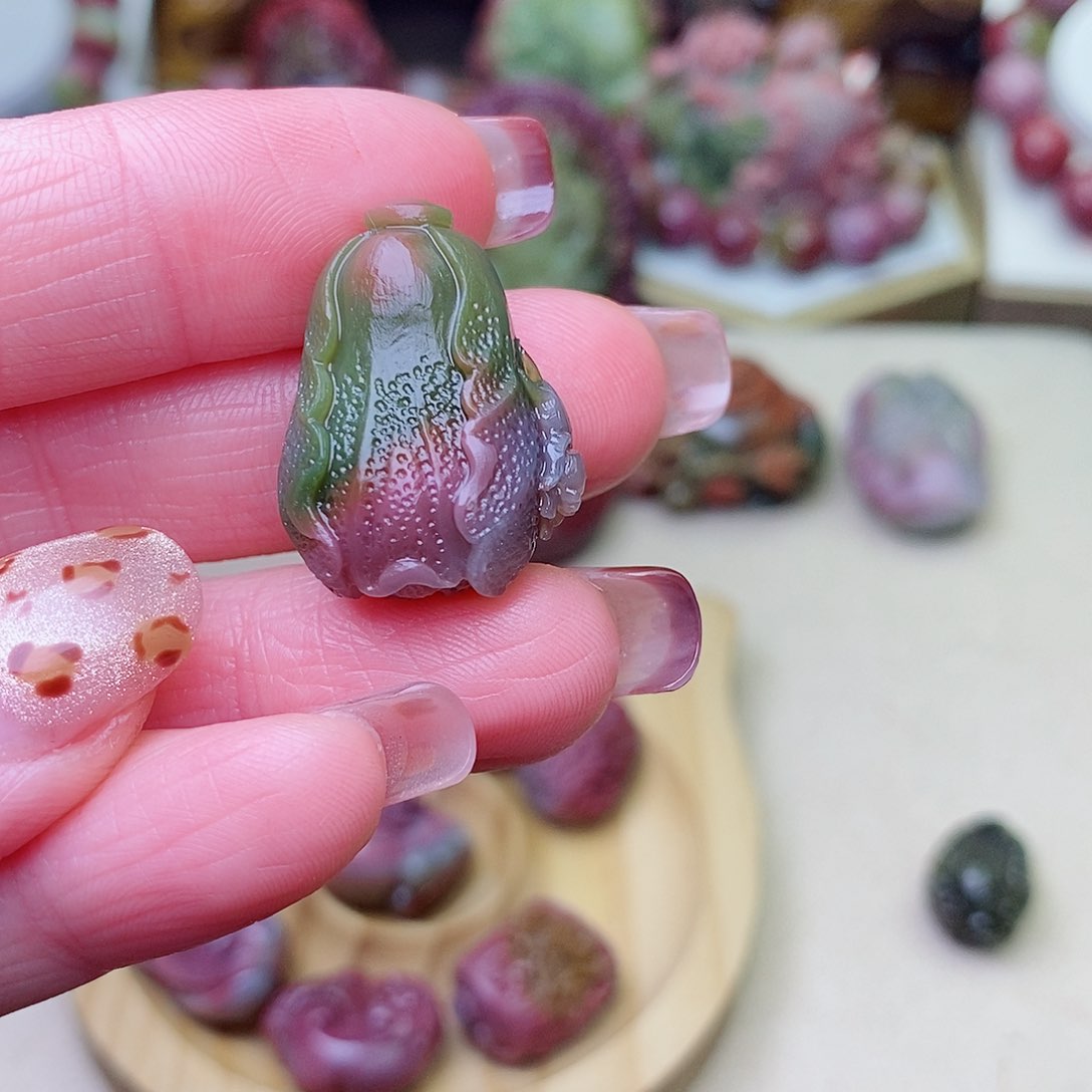 玛瑙/玉髓珠宝奇石未镶嵌隋****》盐源玛瑙定制