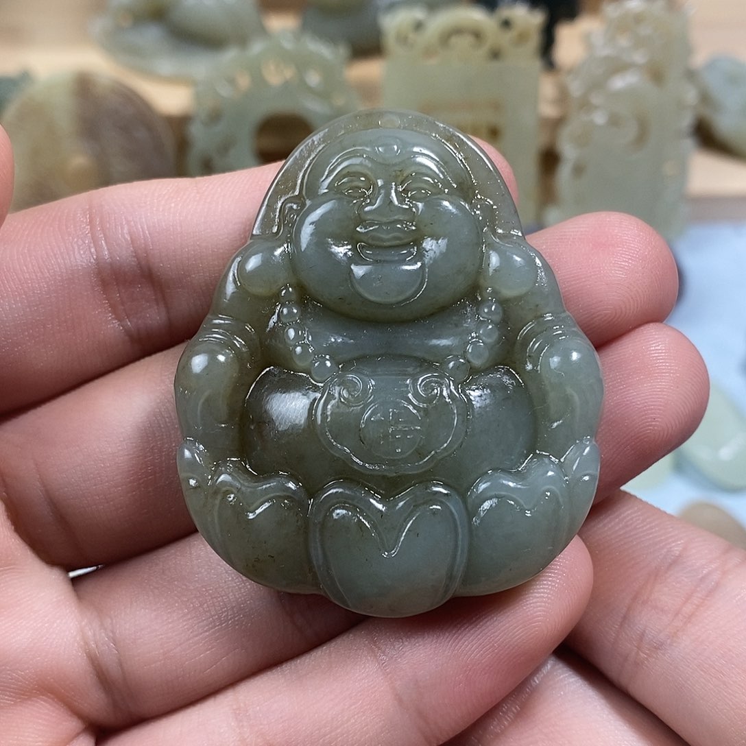 和田玉未镶嵌挂件