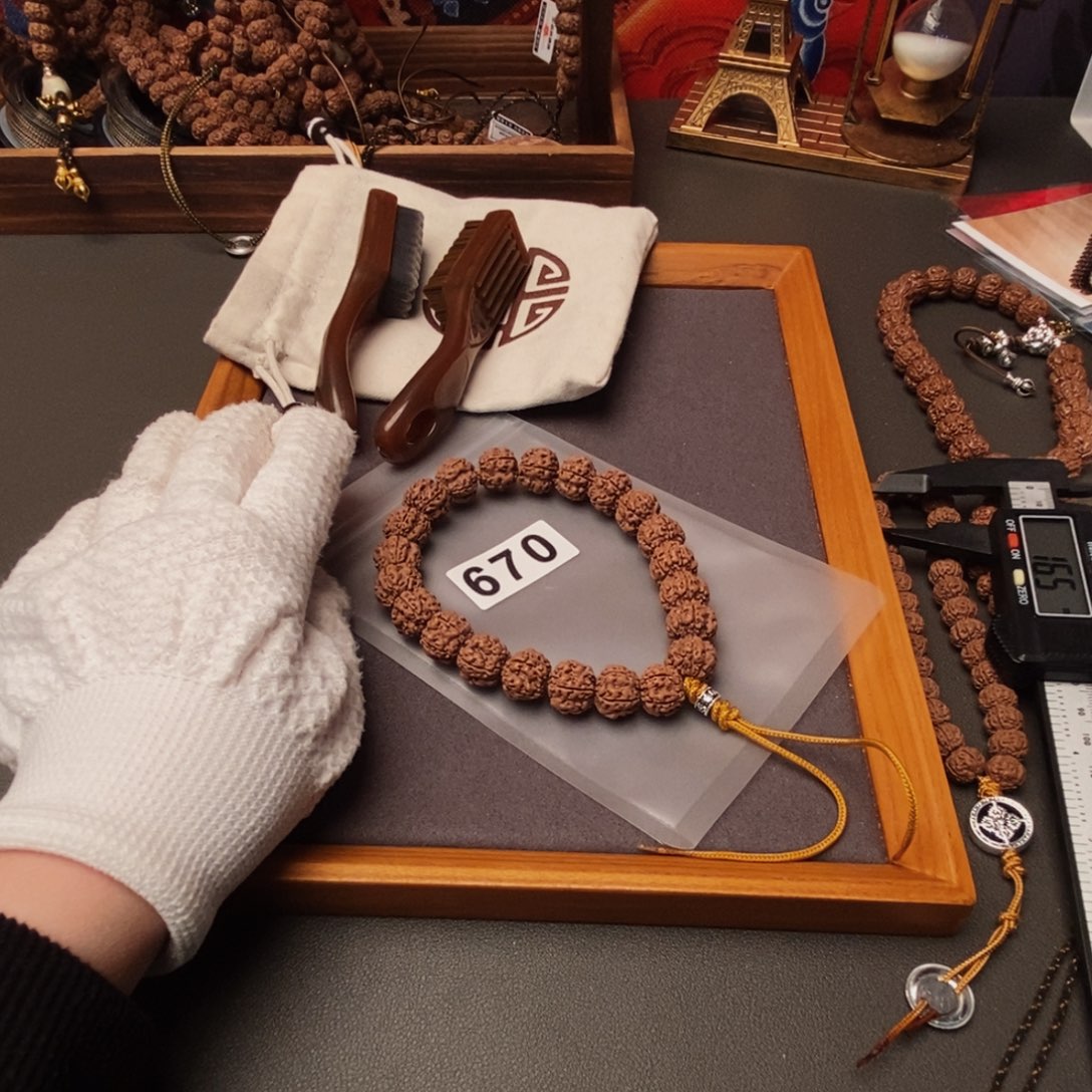 吊坠金刚菩提哦哦哦哦哦哦哦哦哦哦哦