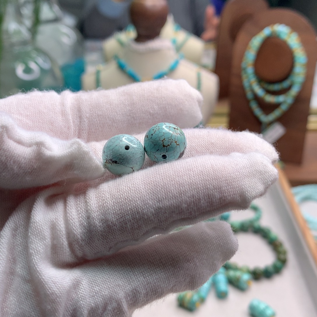 绿松石未镶嵌饰品