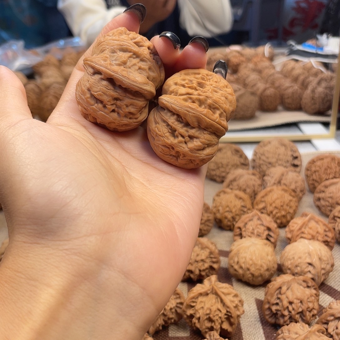 幸***猪吊坠文玩核桃大元宝